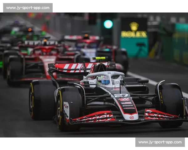 pista 湿滑，F1车队如何应对突变的天气挑战